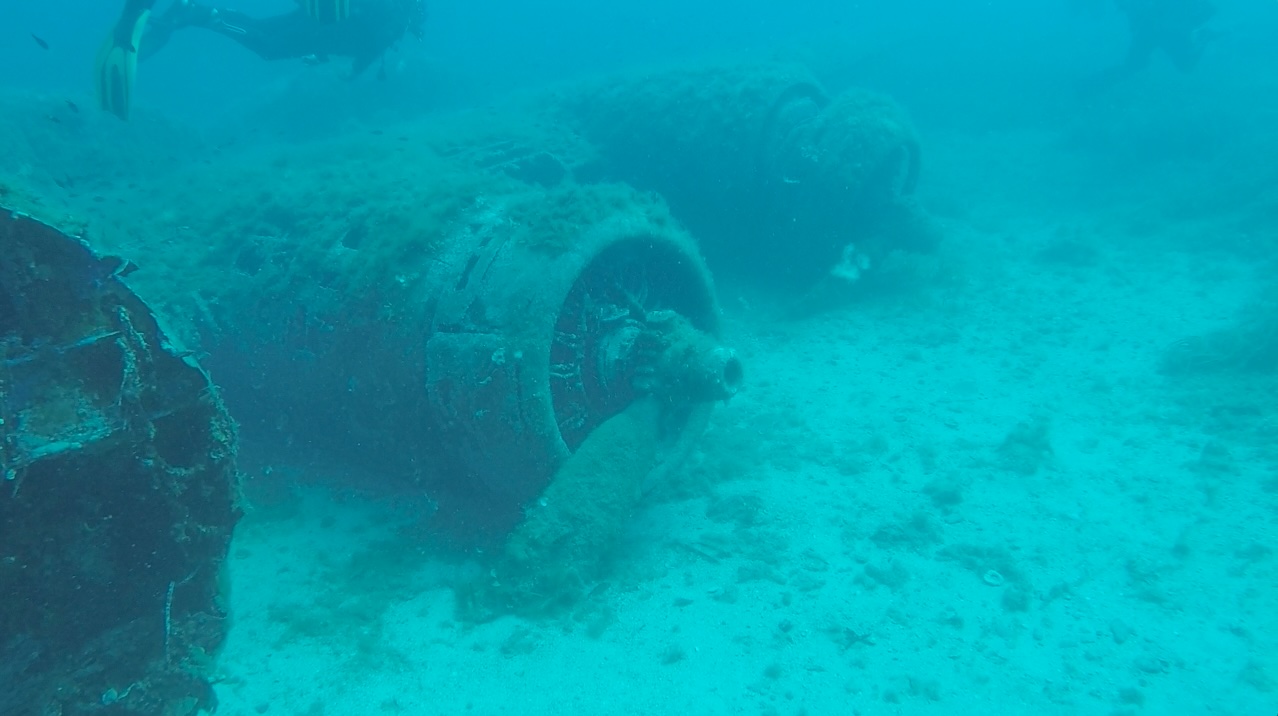 B17_Calvi photo 3